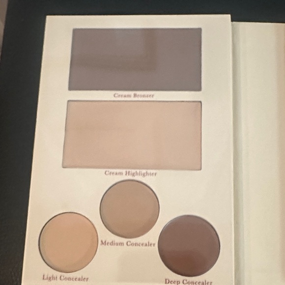 Laura Geller Blush Collection with Pink and Brown Shades - Picture 3 of 6